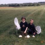 2004-050 Jaś i Ludwik Purscy na motylach i pieczrkach nad Bu